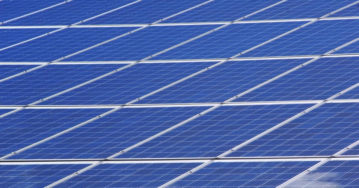 Por qué son importantes las baterías en un sistema de energía solar?